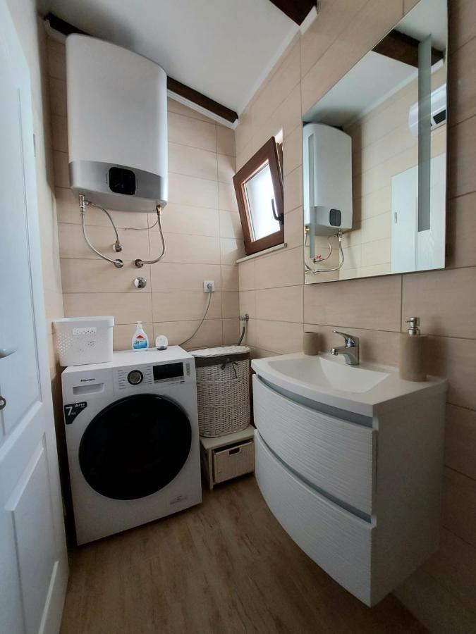 Holiday House Pag Zubovići Buitenkant foto