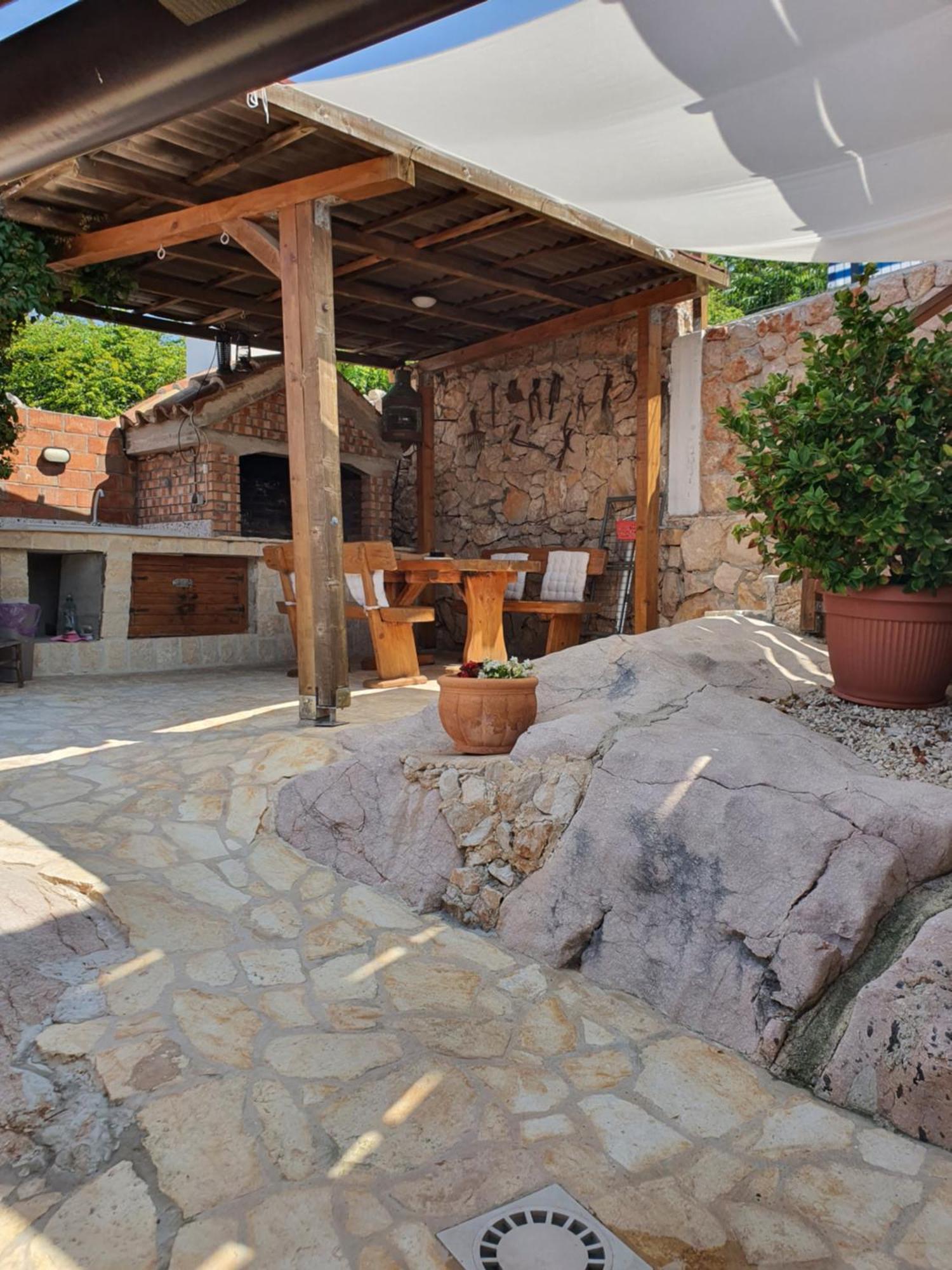 Holiday House Pag Zubovići Buitenkant foto